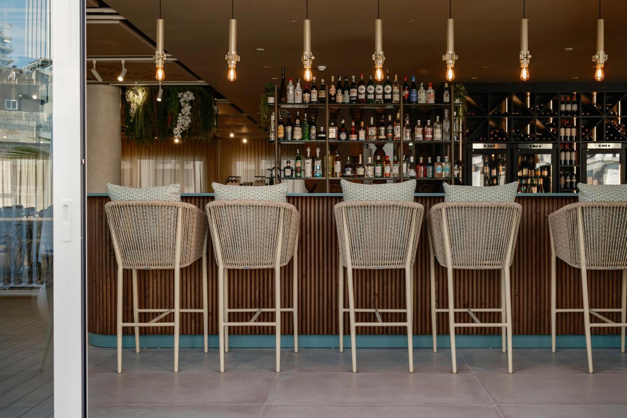 Hyatt Centric Malta Hotel San Ġiljan Buitenkant foto